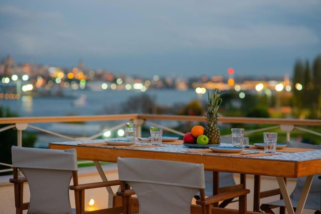 Waterfront Apartment By The Tram - Terrace With Dome & Golden Horn View In Fatih 伊斯坦布尔 外观 照片