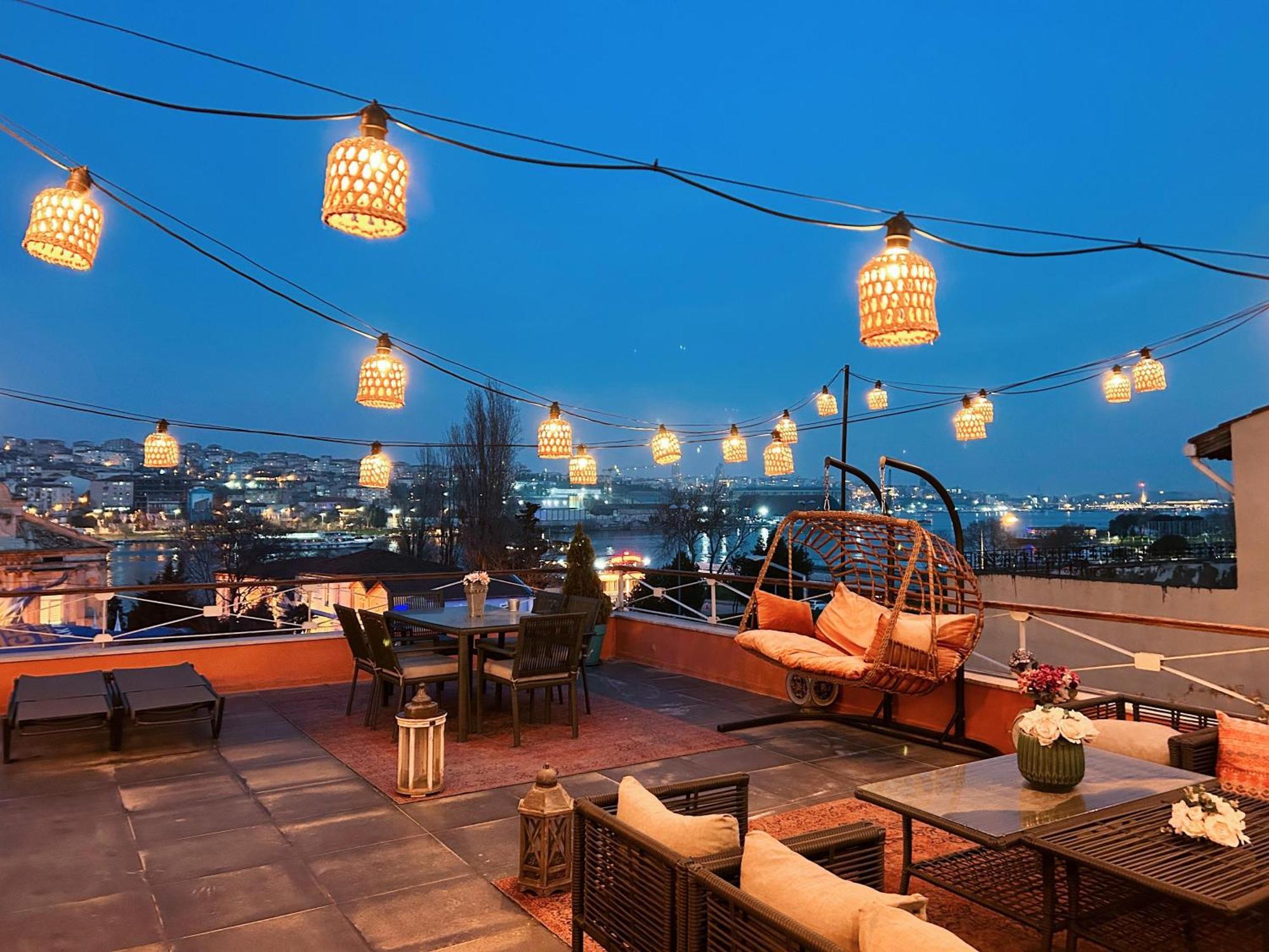 Waterfront Apartment By The Tram - Terrace With Dome & Golden Horn View In Fatih 伊斯坦布尔 外观 照片