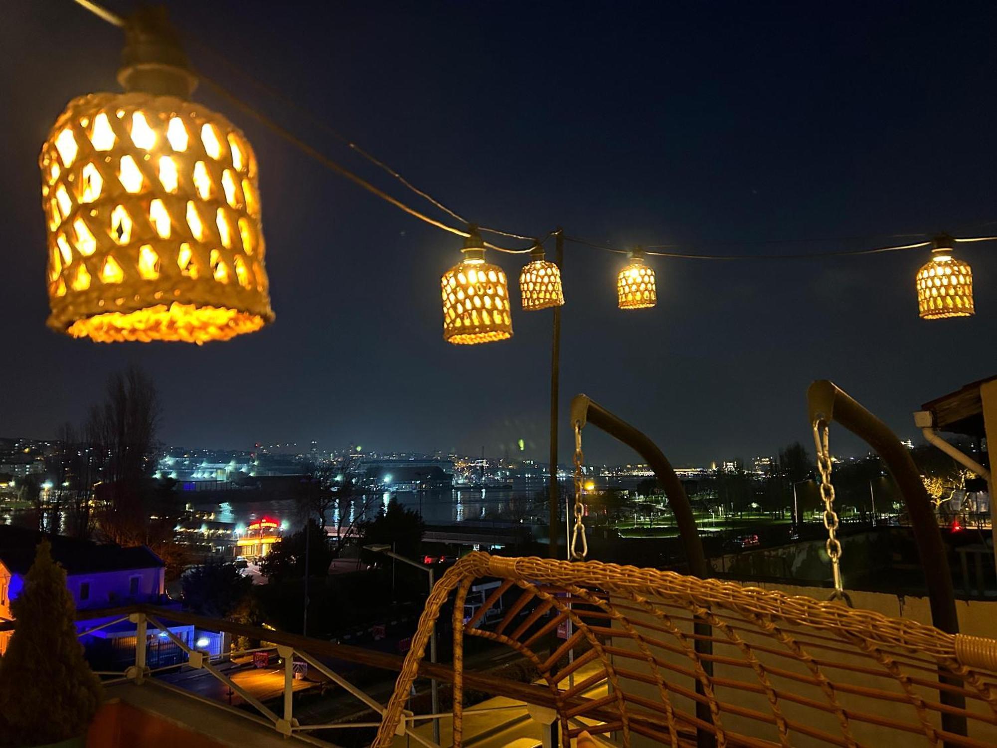 Waterfront Apartment By The Tram - Terrace With Dome & Golden Horn View In Fatih 伊斯坦布尔 外观 照片