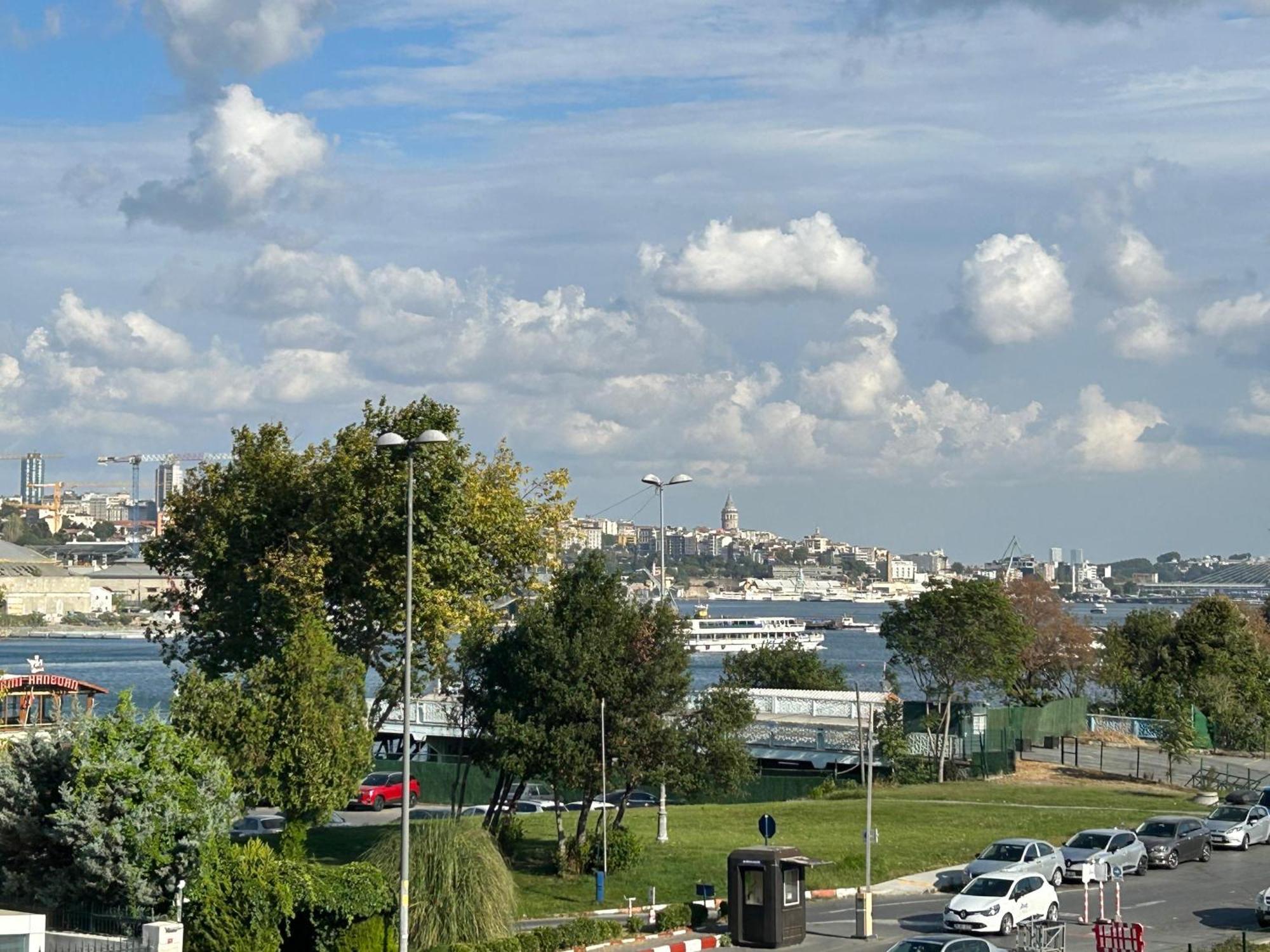 Waterfront Apartment By The Tram - Terrace With Dome & Golden Horn View In Fatih 伊斯坦布尔 外观 照片