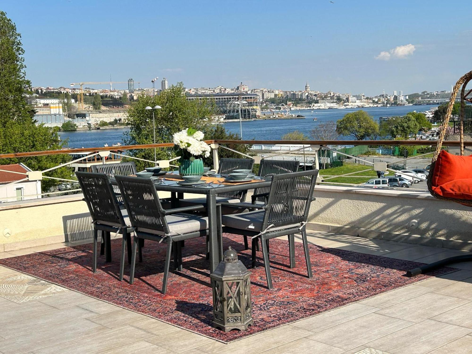 Waterfront Apartment By The Tram - Terrace With Dome & Golden Horn View In Fatih 伊斯坦布尔 外观 照片