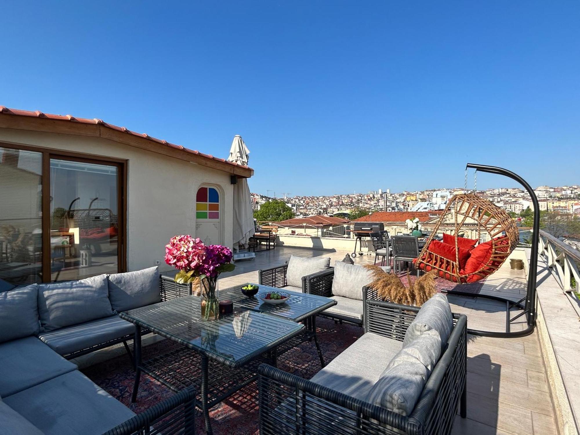 Waterfront Apartment By The Tram - Terrace With Dome & Golden Horn View In Fatih 伊斯坦布尔 外观 照片